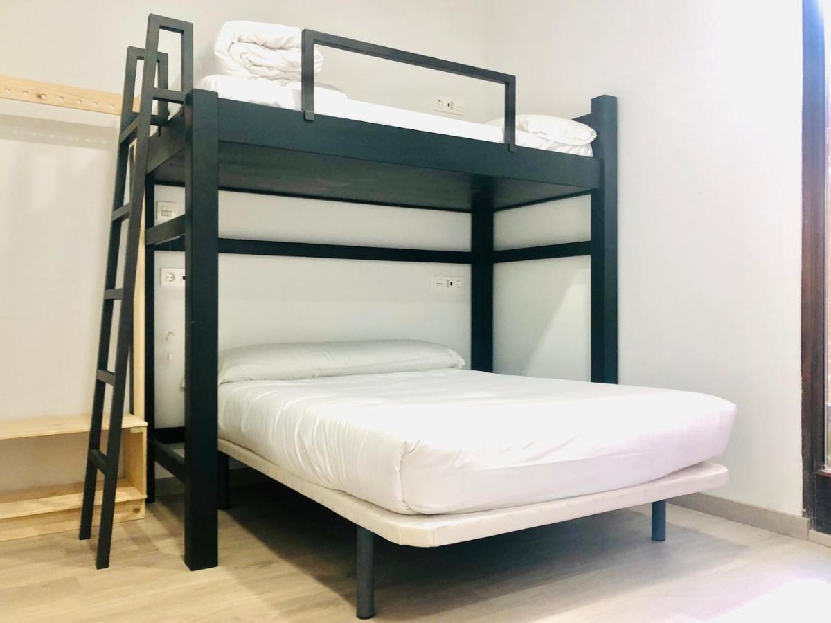 Quartier Leon Hostel Jabalquinto Екстериор снимка