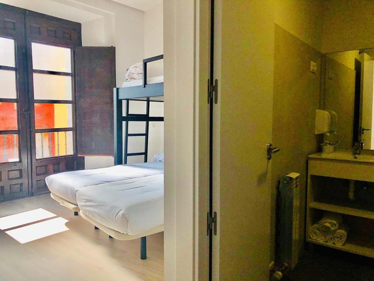 Quartier Leon Hostel Jabalquinto Екстериор снимка