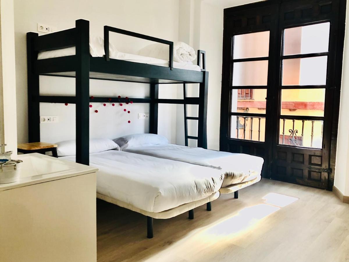 Quartier Leon Hostel Jabalquinto Екстериор снимка