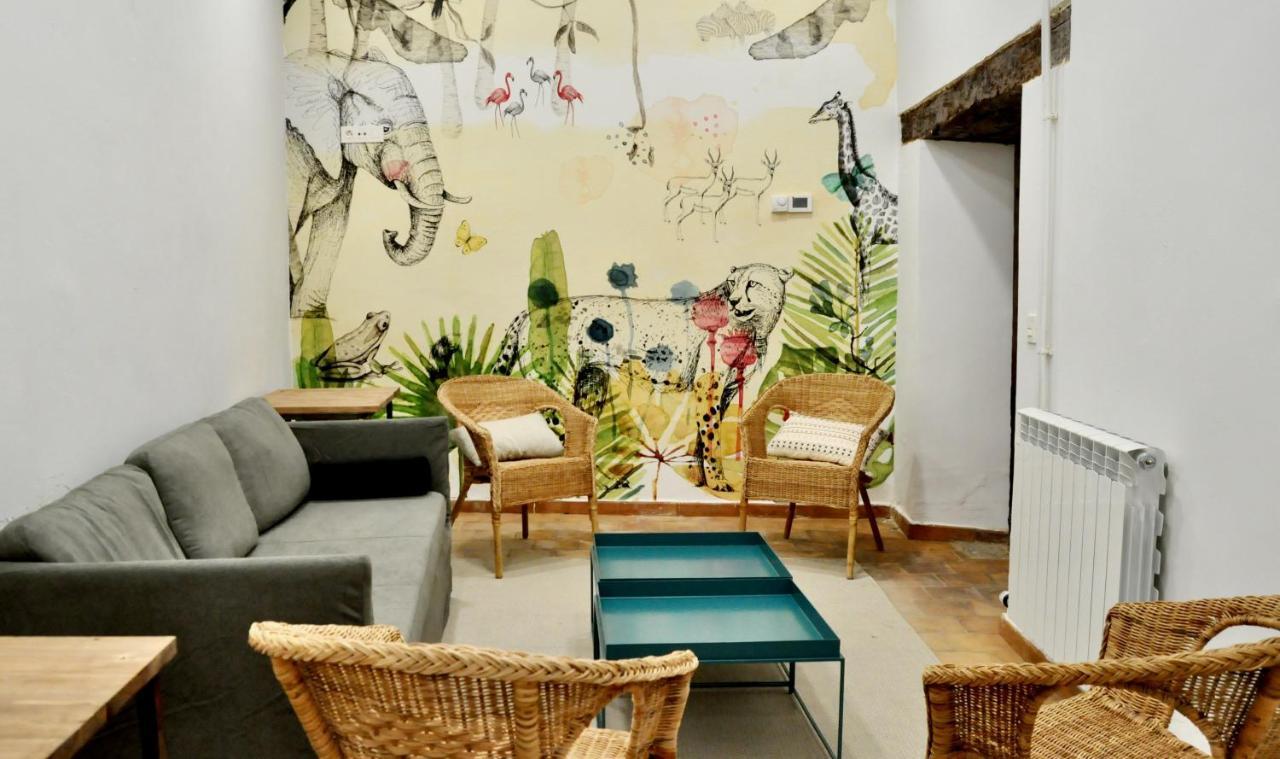 Quartier Leon Hostel Jabalquinto Екстериор снимка